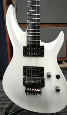 Guitarra Edwards by ESP Horizon-III E-HR-130III Blanca 24f Pastilla Seymour Duncan Foto 1 de 4