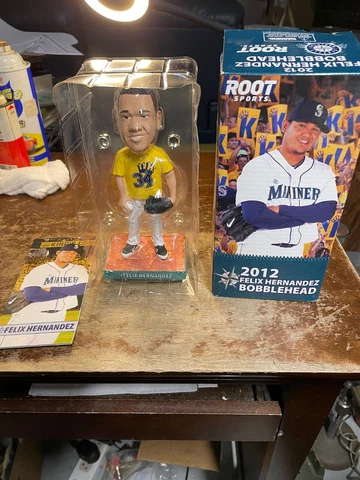 2012 Felix Hernandez King MLB Seattle Mariners Bobblehead NIB SGA Cover