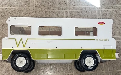 "Cámper autocaravana Tonka Winnebago 22"" de juguete vintage" Foto 1 de 4
