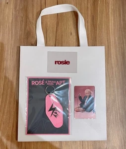 BLACKPINK Rosé Keyring Trading Card Shopper Set - Picture 1 of 24