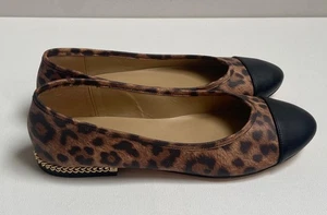 MK Michael Kors Sabrina Ballet Flat Chain Heel Animal Print Size 8.5 - Picture 1 of 14