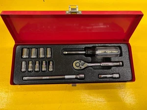 Vintage KLEIN TOOLS 1/4" DRIVE RATCHET 13 Piece SOCKET SET with Metal Case - Picture 1 of 23