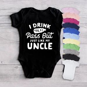 I DRINK TILL I DESMAY OUT JUST LIKE MY TÍO Body Chaleco Geek Divertido - Imagen 1 de 22