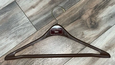 Perchero de plástico marrón vintage para hombre Levi’s a medida para hombre Foto 1 de 4