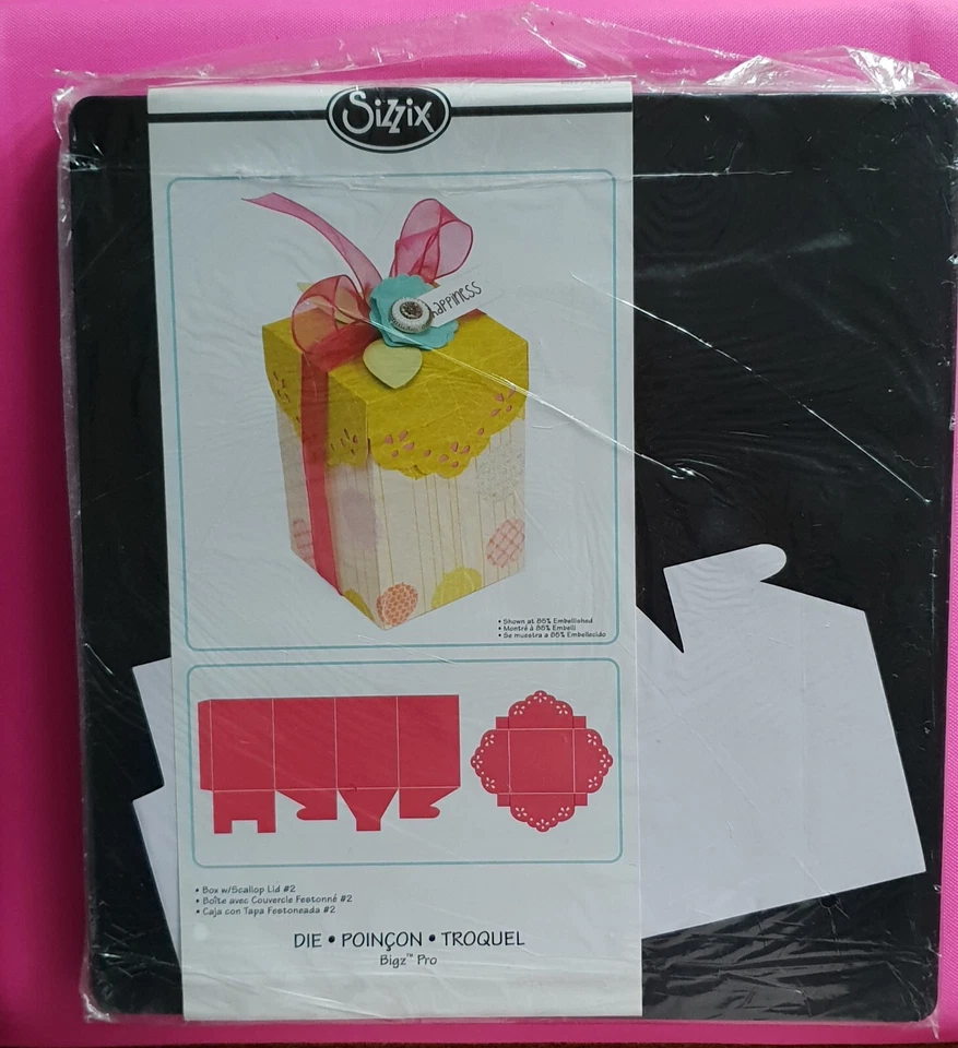 RAR SIZZIX Bigz Pro Stanzschablone 657329 Box with scallop Lid #2 Verpackung OVP - Bild 1 von 1