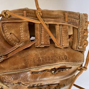 Wilson A2000 XLO Baseball Glove Made in USA RH Infield Professionally Restrung - Picture 1 of 10