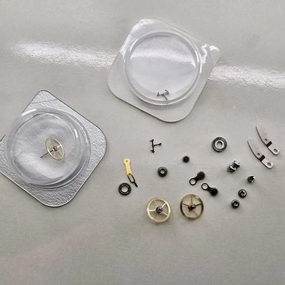 ROLEX SUBMARINER DATEJUST WATCH 3130 MOVEMENT PARTS X 19 (NOS & GENUINE)  - Image 1 of 4