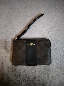 Coach Wallet/Wristlet 6"×4" - Picture 1 of 5