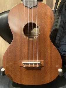 Luna Lc-1 Concert Size Ukulele - Picture 1 of 9