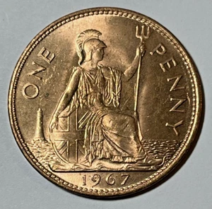 1967 Great Britain 1 penny Coin Britannia Seated Lighthouse in background - Picture 1 of 2