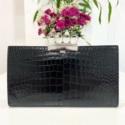 Alexander McQueen Croc Repujado Joyas Nudillos Bolsa Calavera Bolso de Mano Foto 1 de 4