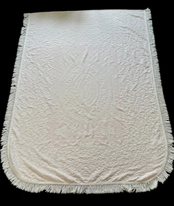 Vtg Cannon Twin Fringed Bedspread Coverlet Pink Textured Matelasse Medallion USA - Picture 1 of 10