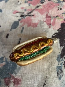 Hotdog Christbaumschmuckkugel aus mundgeblasenem Glas. ALTE WELT Amerikanisches Essen - Bild 1 von 4