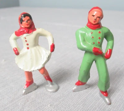 2 estatuillas vintage de hombre y mujer de patinadores sobre hielo Barclay Village pintadas a mano d5 tk Foto 1 de 4