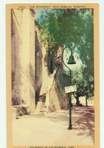 Postal de lino antiguo escalera misión San Gabriel, California - Imagen 1 de 2