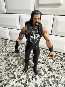 Figurine Mattel WWE Tough Talkers Roman Reigns Wrestling 2016 a besoin de batterie - Photo 1/3