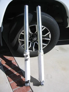 1998 YAMAHA YZ400F OEM RIGHT & LEFT FRONT FORKS SUSPENSION WORKS GREAT GOOD COND - Picture 1 of 14