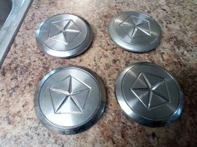 Tampas centrais de calota de fio Chrysler New Yorker LeBaron 1982-1995 42989 4126984 7329 - Imagem 1 de 4