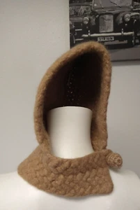 HANDMADE VINTAGE KNIT HAT Bonnet ITALY Wool Victorian Cottagecore Riding Hood - Afbeelding 1 van 7