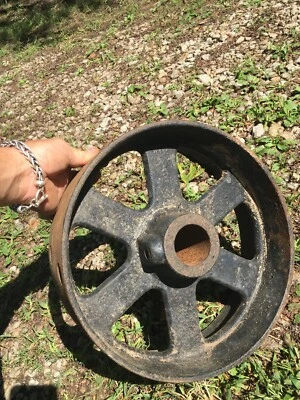 Puleggia cinghia trattore in ghisa volante 12 pollici con mozzo 4 pollici 2 pollici attrezzatura agricola - Immagine 1 di 4