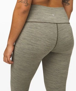 NEW! Lululemon Cropped Legging Size 8 Striped Taupe Wunder Under High Rise Gym - Picture 1 of 7