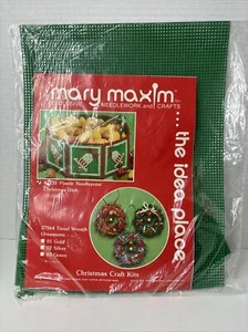 Mary Maxim Needlework Christmas Dish Plastic Canvas Needlepoint Kit 47231 NEW - Picture 1 of 6