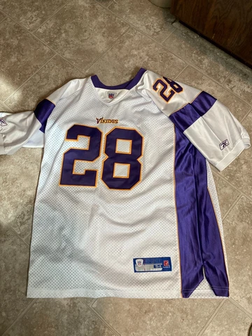 Adrian Peterson #28 Minnesota Vikings NFL Reebok White Jersey Adult Size 54 Cover