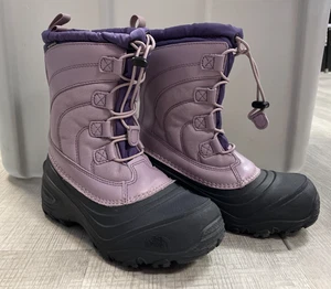 The North Face Kids Boys Size 2 Waterproof Boots Black Lace Insulated - Picture 1 of 4