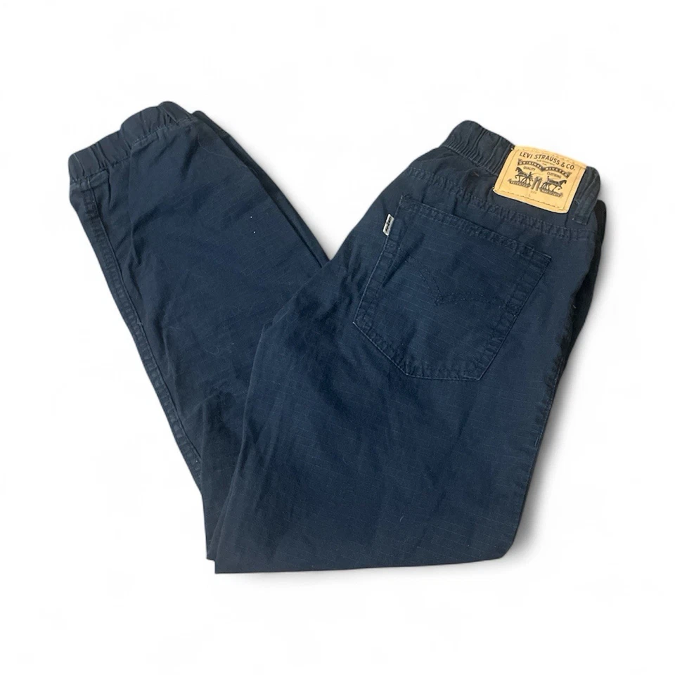 Jogger para mujer Levi’s azul marino talla pequeña Foto 1 de 1