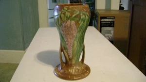 Roseville Wisteria Tan 1933 Vintage Arts And Crafts Pottery Ceramic Vase 635-8 - Picture 1 of 10