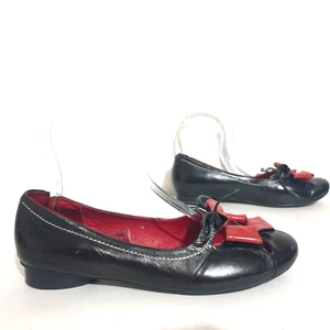 Magnini Shoes Sz 39 Black Red Leather Ballet Flats Bow Comfort Toe Detail Womens - Picture 1 of 15