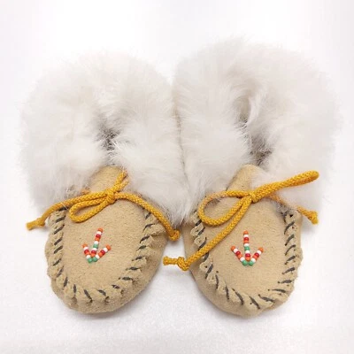Baby Toddler Moccasins Size 5 Beaded Leather Fur NEW Foam Insole CUTE! - Image 1 of 4
