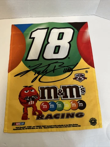 2016 Kyle Busch M&M's Garden Flag 15” x11” Cover
