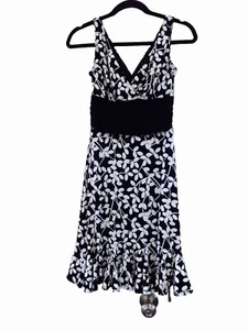 White House Black Market Sexy Dress Ruched Empire Waist Flare Ruffle V-Neck XS - Picture 1 of 9