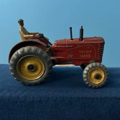 Tractor vintage Dinky 27a/300 Massey Harris diecast modelo 1/43 Foto 1 de 4