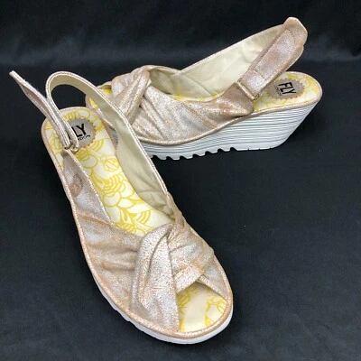 Sandalias de cuña Fly London Yakin plataforma punta abierta 2,5" bronce 42/10,5 Foto 1 de 4