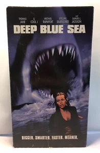 Deep Blue Sea VHS - LL Cool J, Thomas Jane, Samuel L. Jackson - Ships Free! - Picture 1 of 1