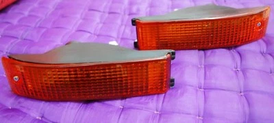 DAIHATSU CHARADE G100 FRONT INDICATOR LAMP SIGNAL LIGHT LH+RH - Image 1 of 4