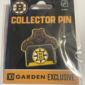 Boston Bruins Collector Lapel Pin - Bear Net - TD Garden Exclusive - Picture 1 of 2