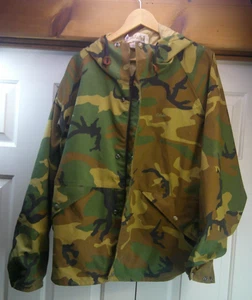 Cabelas Jacket Mens Lg Camouflage Hooded Outdoor Rain Windbreaker Hunting - Picture 1 of 5