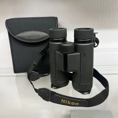 Nikon PROSTAFF P7 10x42 Waterproof Black Binocular - Image 1 of 4