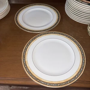 Pair of Wedgwood India Pattern Bone China Dinner Plate Made in England 10 3/4" - Picture 1 of 19