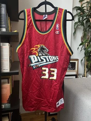 Vintage Grant Hill Red Detroit Pistons Jersey Champion #33 Mens 48 (XL) - Image 1 of 4