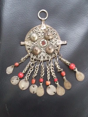 Bijoux BERBERE ANCIEN / MAROC *Argent massif-Pieces & Corail // PLAQUE PECTORALE - Photo 1/3