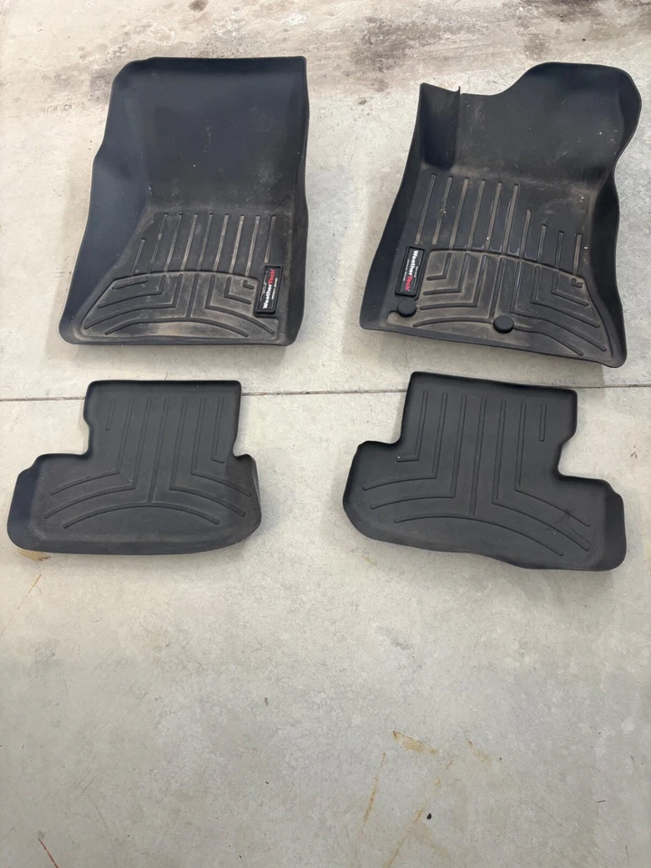 Juego de alfombrillas delanteras y traseras Weathertech para Ford Mustang GT 15-20 2015-2020 Foto 1 de 1