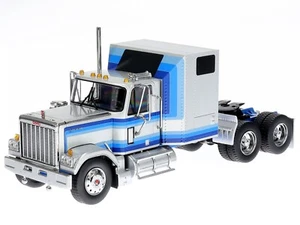 GMC General 1980 silver LKW Truck diecast modelcar IXOTR079 IXO 1:43 - Bild 1 von 4