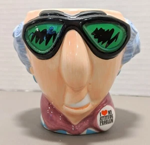 J. Wagner "Maxine" Hallmark Shoebox 3-D "Mug Love My Attitude Problem" Old Lady - Foto 1 di 9