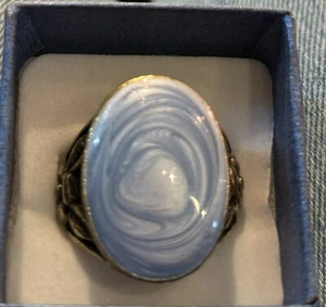 Vintage Costume Jewellery Ring. - Picture 1 of 2