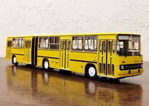 Autobús clásico IKARUS 280.33 1983 amarillo 4005A DEMPRICE 1:43 ¡Nuevo! - Imagen 1 de 1