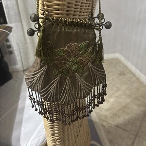 Vintage GREEN Silk BEADED & Embroidered Evening PURSE HANDBAG BAG - Picture 1 of 5